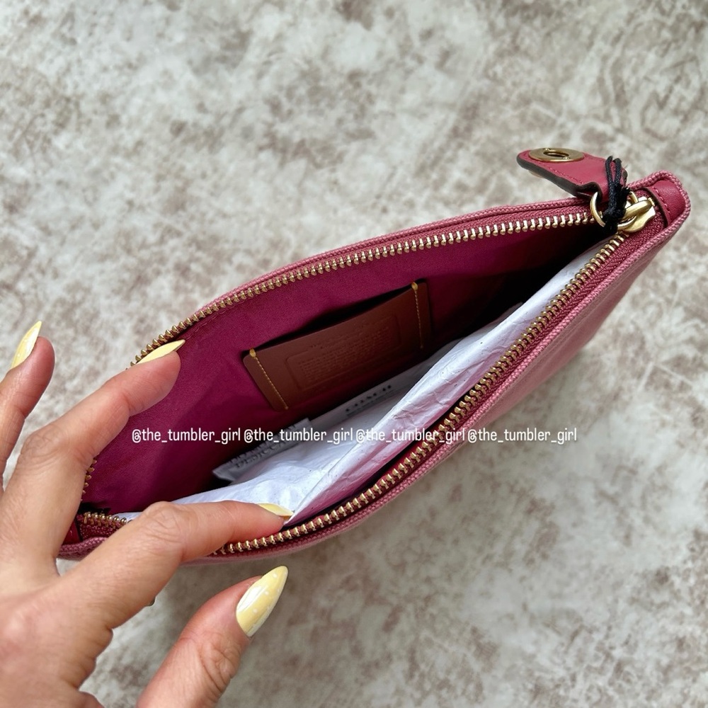 The Coach Coffee Shop Lil Miss Jo Pouch NWT - Picture 7 of 9